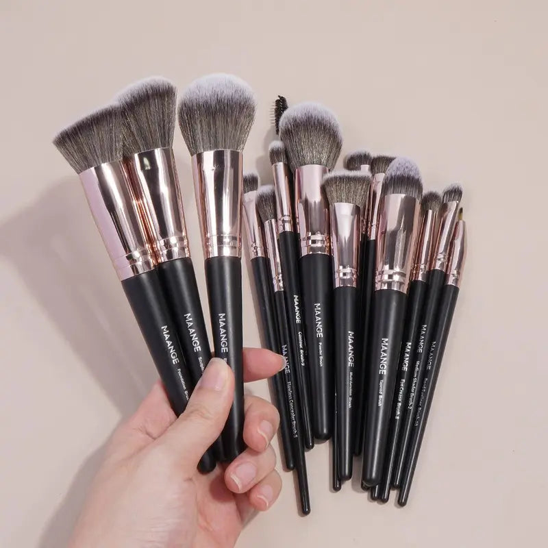 Flawless Artistry. In One Professional Set
